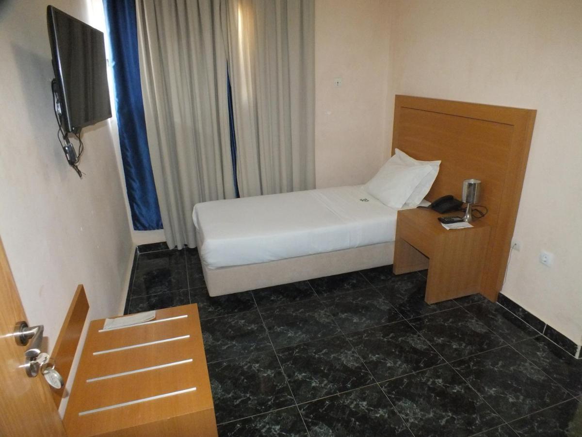 Hotel El Medina Nouadhibou Eksteriør bilde