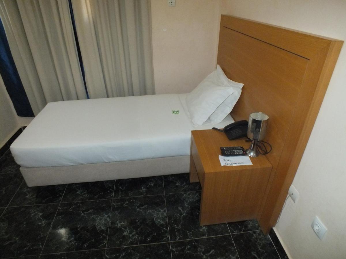 Hotel El Medina Nouadhibou Eksteriør bilde